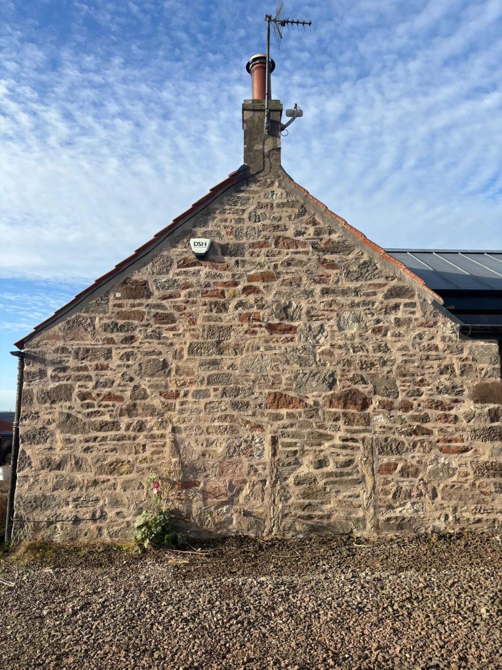 New lime mortar pointing